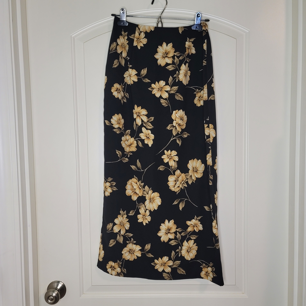 90s/Y2K Byer California Black and Gold Floral Long Skirt